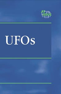 Paperback UFOs (At Issue Series) Book