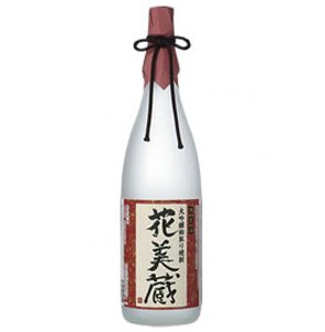 Amazon.co.jp: 大吟醸粕取焼酎25% 花美蔵 1800ml : 食品・飲料・お酒