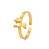 L'anneau en acier inoxydable est spécialement poli et très confortable. Il a une grande dureté et une fragilité. Il peut garder le lustre métallique d'origine.