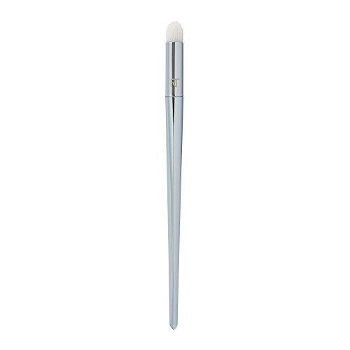 Real Techniques 201 Pointed Crease Brush, Ideal For Powder And Cream Eyeshadows, Use After Base Eye Color For Dramatic Effect; 2.358 Ounce #TOP9