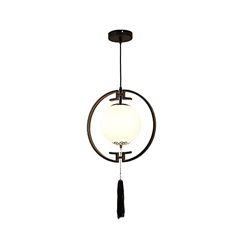 Suspension orientale en verre blanc laiteux pour creer une ambiance de salon cosy
