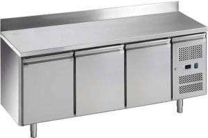 Generico Banco refrigerato ventilato GN1/1 prof.700 con alzatina.2 porte temp.positiva -2/+8°C (3 Porte)