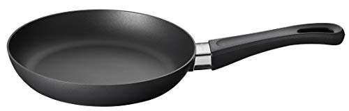 Scanpan Classic 8