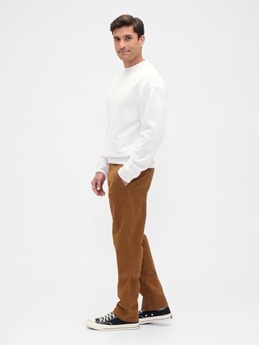 Image of Gap Men's Essential Straight Fit Khaki Chino Pants