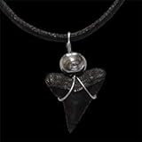 Länge: 43,20 cm CrystalAge Halskette mit Haifischzahn, Schwarz