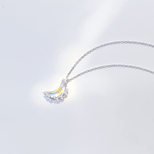 Collier de Lune Brillant pour femme idéal pour sublimer une robe de soirée d'été