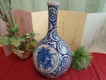 壺　唐草模様 壺屋焼 唐草紋の壷（シーサー耳付き） | iichi 日々の暮らしを