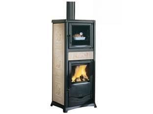 1 PZ STUFA A LEGNA TERMOROSSELLA PLUS CON FORNO DSA 4.0 11,1KW LIB.PANNA - misure mm.55,9x53,3x135,9h. - peso Kg.218 NextradeItalia Mod.FERX.FEREDTWTA