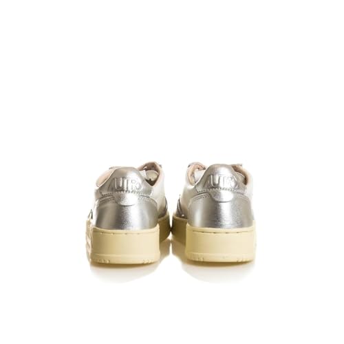 Women's Medalist Sneakers3