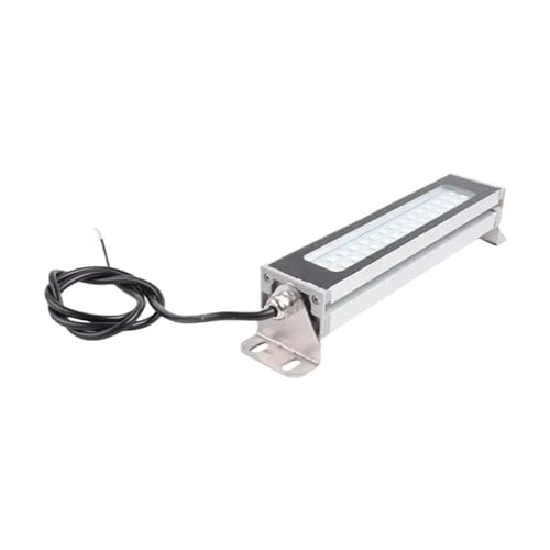 Machine-outil et atelier toujours bien éclairés grâce à la lampe LED AT05