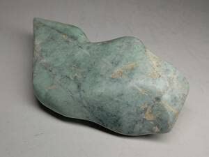 Amazon.co.jp: ミント 173g (白) 翡翠 原石 ヒスイ 鉱物 鑑賞石 糸魚川