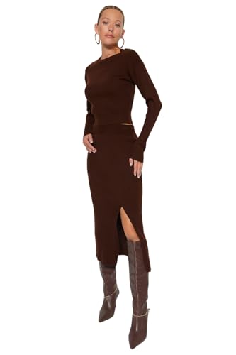 Ensemble pull et jupe en tricot uni Trendyol pour rester élégante sans effort