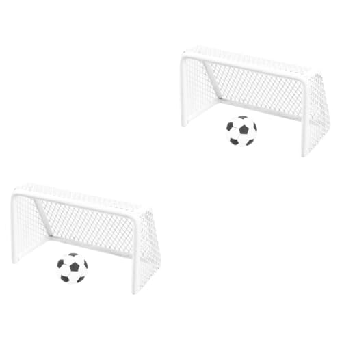 Miniature cage football avec ballon pour animer une maison de poupée