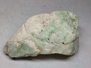 糸魚川産 409g 翡翠 ヒスイ 原石 鑑賞石 自然石 誕生石 鉱石 鉱物 水石 糸魚川産 409g 翡翠 ヒスイ 原石 鑑賞石 自然石 誕生石 鉱石