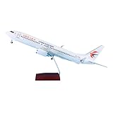 Druckgussflugzeug aus einer Kombination von Druckgussmetall- und Kunststoffteilen. Während die Flügel, Zahnräder und Räder aus Kunststoff bestehen, besteht die Rumpfoberseite aus haltbarem, glänzendem Hartmetall und verfügt über abnehmbare Räder.