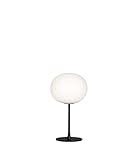 flos - lampada da tavolo glo ball La sfera luminosa a pressione leggera della palla Glo-Ball è realizzata in vetro opale soffiato a bocca e dona una luce diffusa