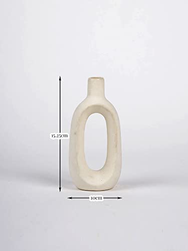 Image of PUREZENTO 'Kieko Vase' White Ceramic Vase 6 Inch (Pack of 1) | White Decorative Vase for Dried Flowers & Pampas Grass | Vases for Centerpiece Modern Home Decor, Living Room, Office Decor & Gifting