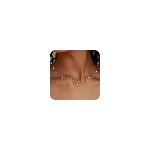 Pendentif lettre minuscule pour un style ras du cou tendance à porter tous les jours