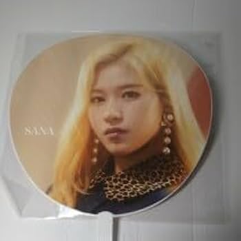 Amazon.co.jp: TWICE うちわ サイズ：約295mmx430mm SANA