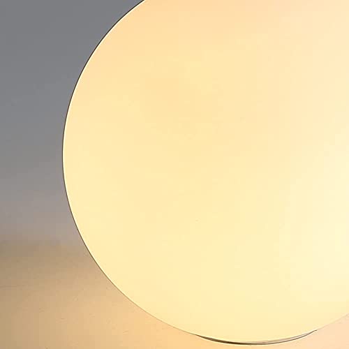Iluminación lindo oso atrapando globo con luz cálida 2