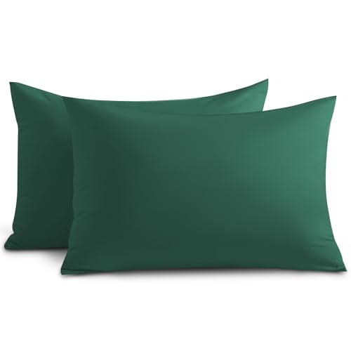 Yorkshire Bedding Emerald Pillow Cases 2 Pack 100% Soft Brushed Microfiber Pillowcases with Envelope Closure- Fade & Stain Resistant Housewife Pillow Case 50 X 75 Cm
