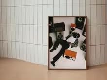 BMGKYAGL Decorazione murale a tema musica retrò – Poster con cuffie in vinile – Stampa estetica urbana – Uomo nero con altoparlanti (40x60 cm/Cornice interna)