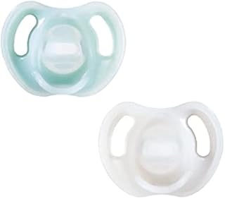 Tommee TippeeUltra-Light Silicone Soother, Symmetrical Orthodontic Design, BPA-Free, One-Piece Design, 6-18m, Pack of 2 Dummies