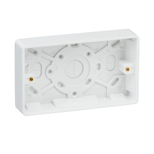 Knightsbridge CU1610 CU Curved Edge Single Pattress Box with Earth Terminal and Cable Strain Relief, 25 mm