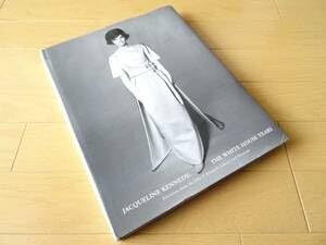 Amazon.co.jp: 洋書ジャクリーン ファッション写真集 本 ドレス