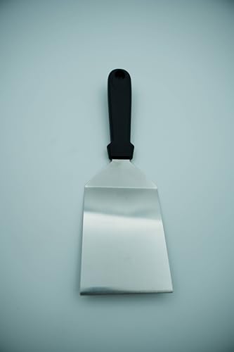 Stainless steel metal pizza spatula can also be used for steak, barbecue, and pancakes