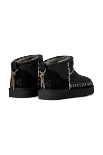 UGG Classic Ultra Mini Biarritz Bottes d'hiver pour femme en daim avec doublure en peau de mouton véritable, bottes légères avec semelle EVA et pompon en cuir