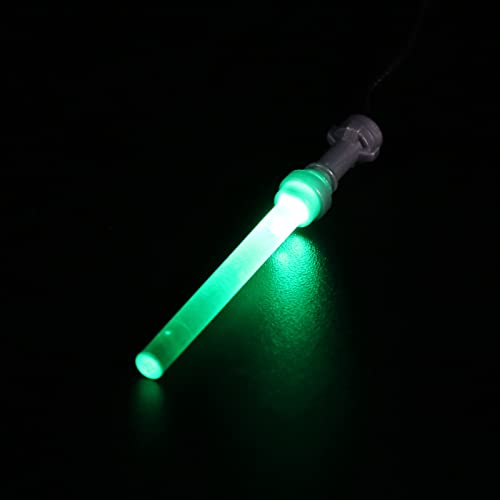 Cosa ottieni: 1 x spada laser verde, design con luce LED, l'impugnatura della spada luminosa è collegato un cavo USB, si prega di collegarlo a tutti i dispositivi USB per farlo brillare.