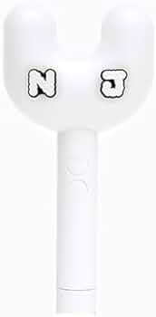 Newjeans 公式ペンライト、東京ドーム公演で配られたステッカーもセット Amazon.co.jp: NewJeans - Official Light Stick + Parts Set 公式