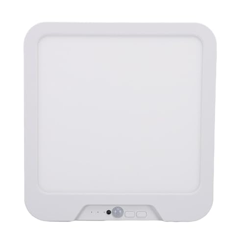 Plafonnier rechargeable sans fil pour éclairer un placard sombre sans travaux