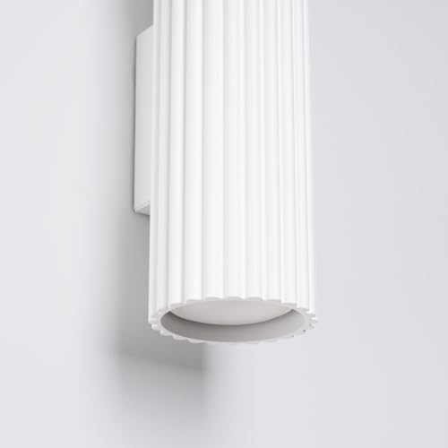 Aplique pared interior aluminio blanco contra sombras en pasillos estrechos 4