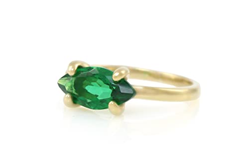 Bague émeraude marquise à porter tous les jours pour femme élégante