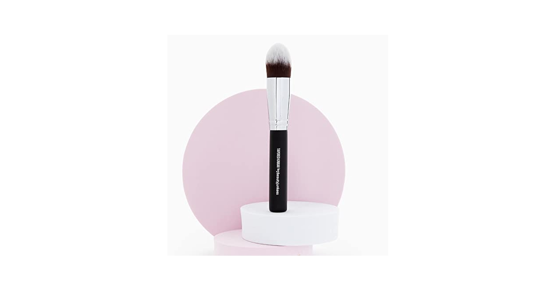 Amazon.com: Under Eye Concealer Brush - Beauty Junkees