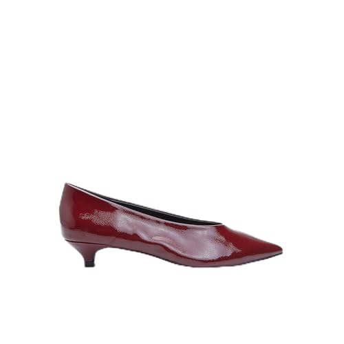 Versatilità sofisticata: Le décolleté da donna sono perfette per ogni occasione, dal lavoro alle serate eleganti, offrendo uno stile raffinato e adattabile.