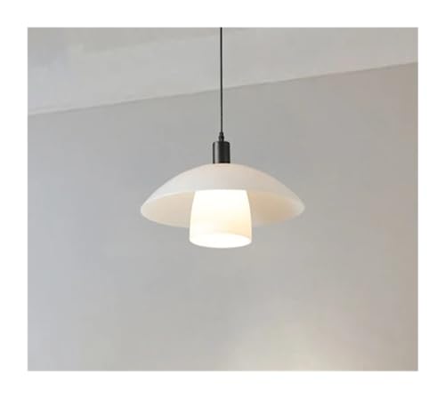Lustre design minimaliste aux finitions soignées pour habiller un bar moderne