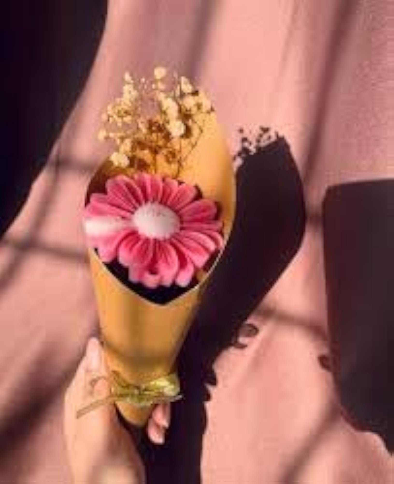 Daisy Bouquet Candle