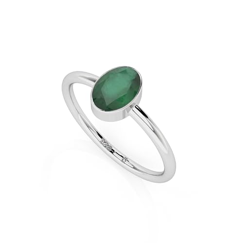 LUSTRE AND LIGHT Natural Emerald Oval Stackable Ring for Women in Sterling Silver, May Birthstone Jewelry Gifts for Her (US-8, Bezel-Set)