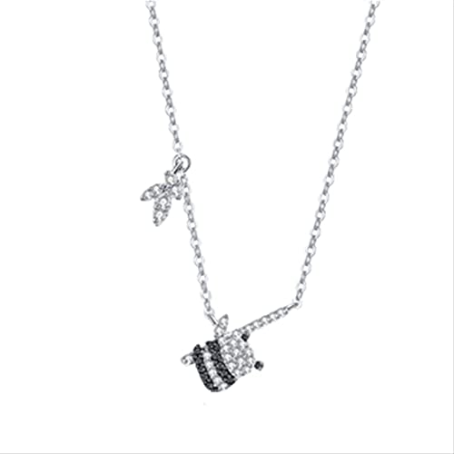 Bijoux noirs pour vos soirées habillées et événements chics