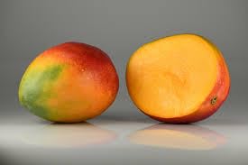 Organic Mango – Large Fresh Tropical Fruit, Naturally Sweet & Juicy, High in Vitamin C, Fiber & Antioxidants – Perfect for Smoothies, Snacking, Juicing & Desserts – 5 Count-(5 Units)