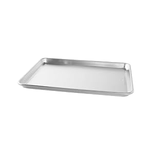 Nordic Ware Naturals Half Sheet – USA Made Aluminum Commercial Quality Sheet Pan for Baking or Roasting, Encapsulated Galvanized Steel Rim Prevents Warping, 1-Pack