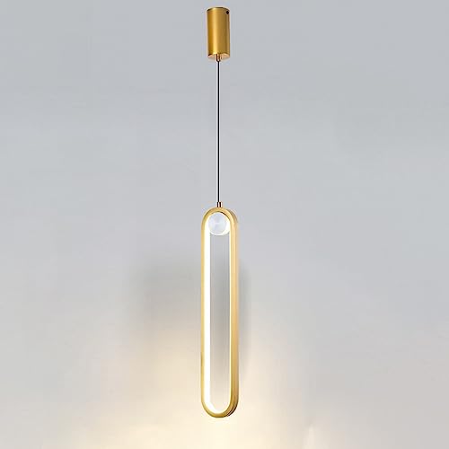 Suspension LED ronde dorée pour illuminer un salon chaleureux ou un couloir au design épuré