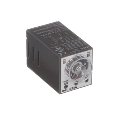 Idec GT3A-3AD24 Timer Relay front view