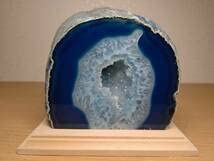 天然石アゲートの観賞用空洞石 Amazon.co.jp: ◇水晶入◇ 1.1kg 瑪瑙 メノウ アゲート 水晶 クオーツ