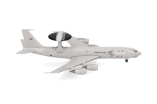 🔎 CONFORME ALL'ORIGINALE: I modelli in miniatura di Herpa sono realizzati in metallo robusto, proprio come i loro modelli di riferimento. Le repliche sono realizzate da produttori come Boeing, Airbus ed Embraer.