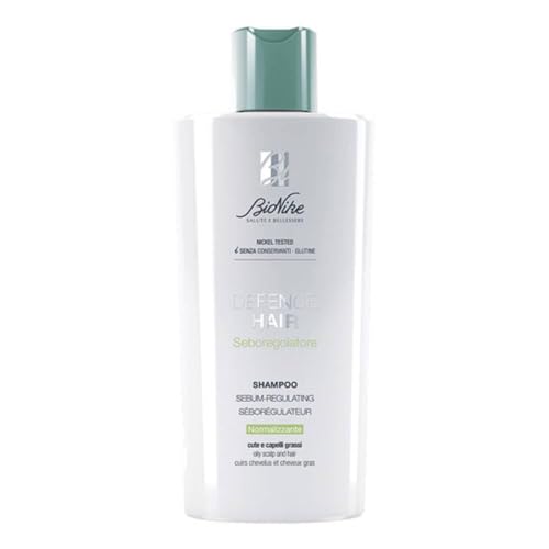 BioNike Defence Hair, Shampoo Seboregolatore per Capelli Grassi ad Azione Purificante, con Estratti di Ortica, Serenoa Serrulata e Peptide Undecilenico per Capelli più Voluminosi e Leggeri, 200 ml