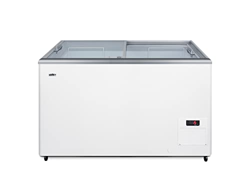 Image of Summit 43 inch Ice Cream Chest Freezer with (2) Sliding Tempared Glass Lids | Commercial Display Case for Store Supermarket | 11.7 Cu Ft, (2) Wire Baskets, 43 inchW x 23.25 inchD x 31.5 inchH, Steel, White, 115V, NSF